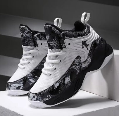 Basketbalschoenen voor jongens en meisjes